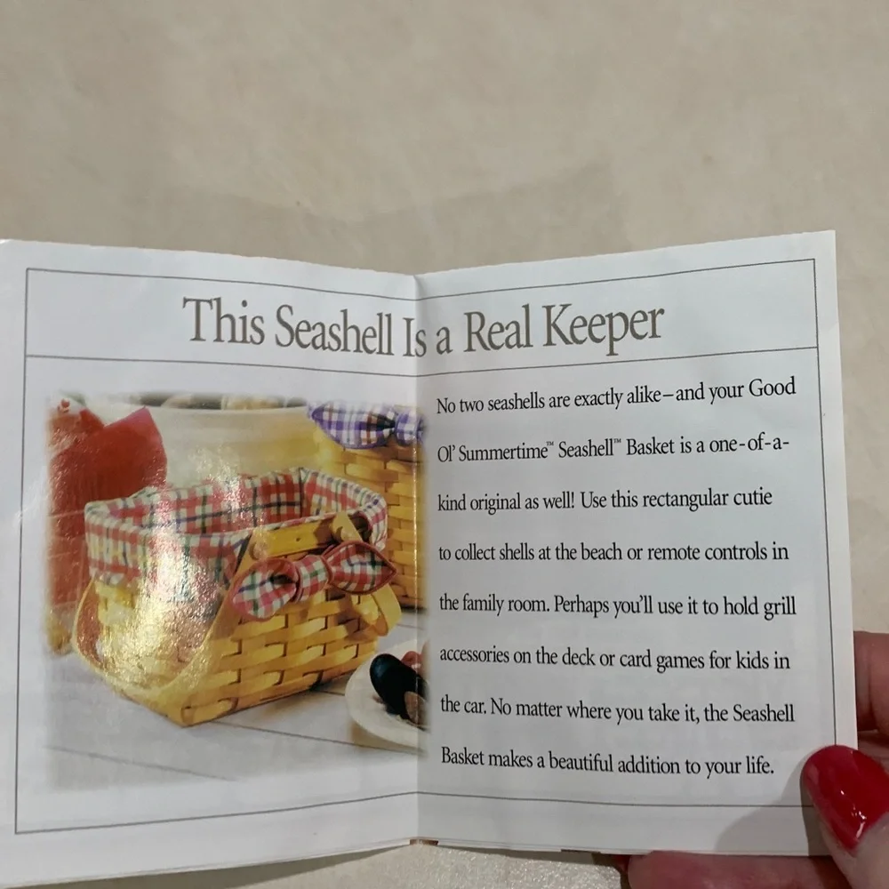 Longaberger Seashell Basket with Protector and Product Card. From 1999.